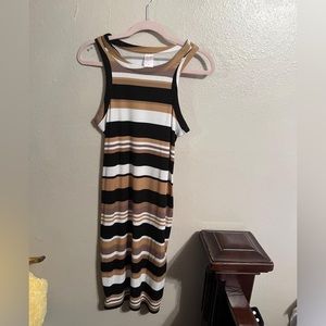 Large but fit like an Extra large in my own opinion.